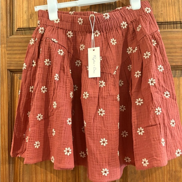 NWT - Rylee + Cru Francie blouse + Sparrow skirt Daisy embroidery set - Picture 4 of 5